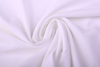 Functional knitwear in white color MOR0070