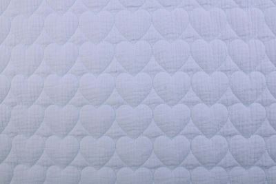 Cotton muslin quilt in blue with heart-shaped stitching 212010.5029 (1)