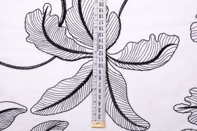 Embroidered cotton fabric in white with black flowers 22735/999 (3)
