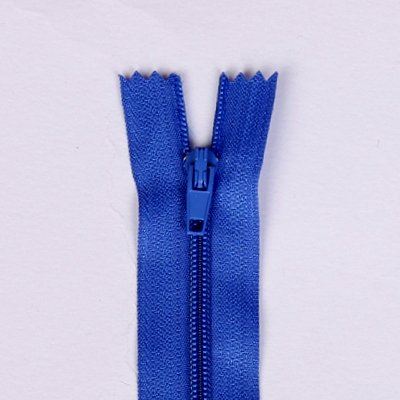Spiral zipper in royal blue color 18cm I-3C0-18-213