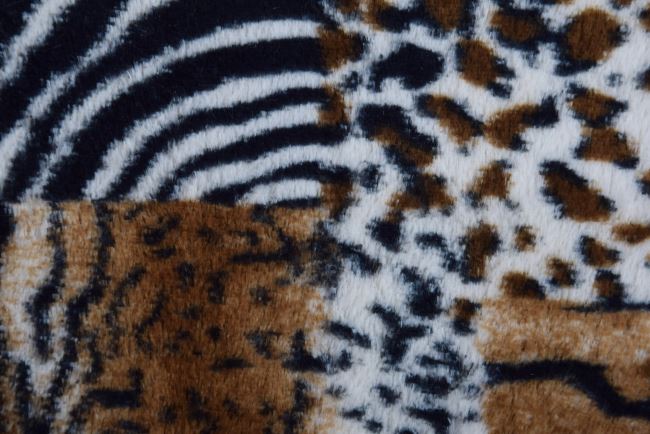 Fur with fine hair and animal pattern 64019