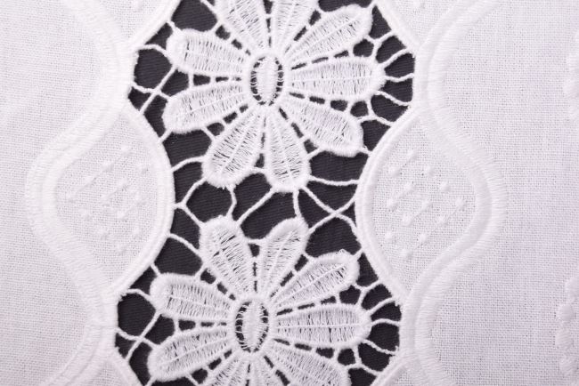 Linen with admixture of viscose in white color with border 13451/050