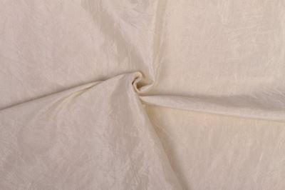 Creased taffeta in cream color 05516/051 Creased taffeta in cream color 05516/051