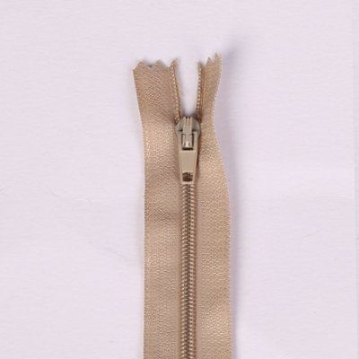 Spiral zipper in beige color 18cm I-3C0-18-308