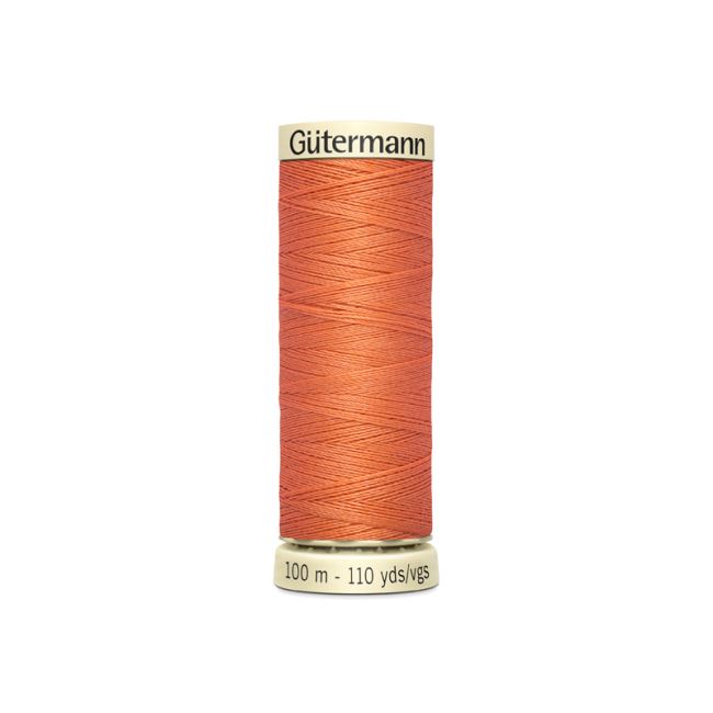 Universal sewing thread Gütermann in apricot color 895