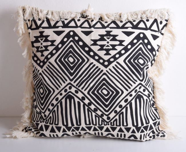 Cushion cover from Bali in cream color with a geometric pattern, size 50x50 cm BALI80