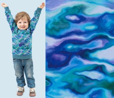 Brushed tracksuit in blue with digital abstract print 19367/006