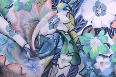 Light viscose fabric in blue with flower print MOR4145 (4)