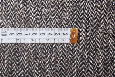 Coat fabric in black with zigzag pattern TI2045 (3)