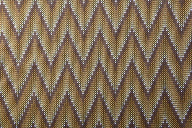 Cotton knit in brown color with zigzag print 63334