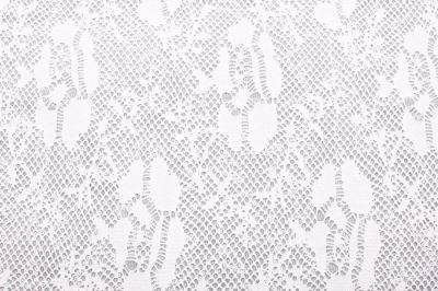 Lace with sequins in ivory 125.004/5004