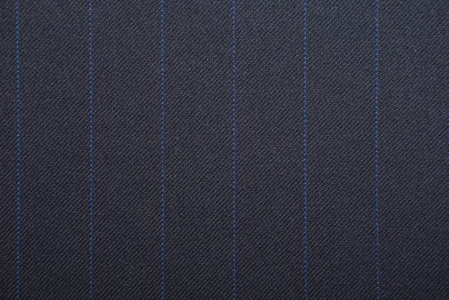 Suit fabric in dark blue with a fine stripe TI400