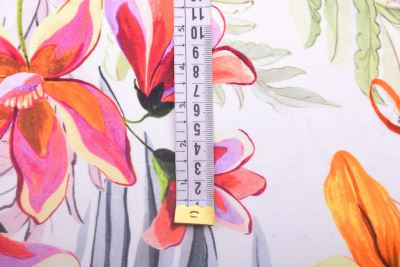 Cream-colored viscose fabric with flower print MI19614/901 (4)
