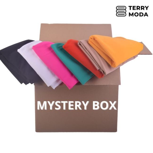 Mystery Box of functional knitwear - 3.1 kg FUBL01