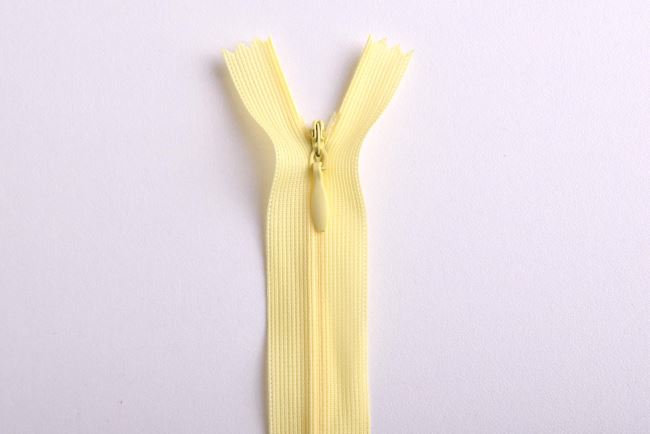 Hidden zipper in yellow color 20cm I-3W0-20-107