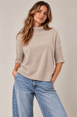 Set of sweater with turtleneck and skirt in beige color ITA-KOM01 (2)