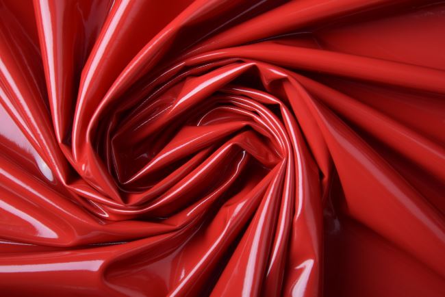 Glossy lacquered fabric in red color AV4651/039