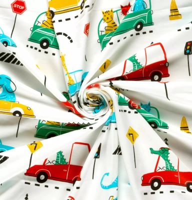 Cream-colored cotton knit with a print of cars and animals 25701/051 (4)