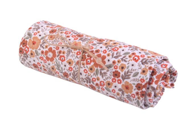 Roll of cotton knit in cream color with flower print RO18482/051