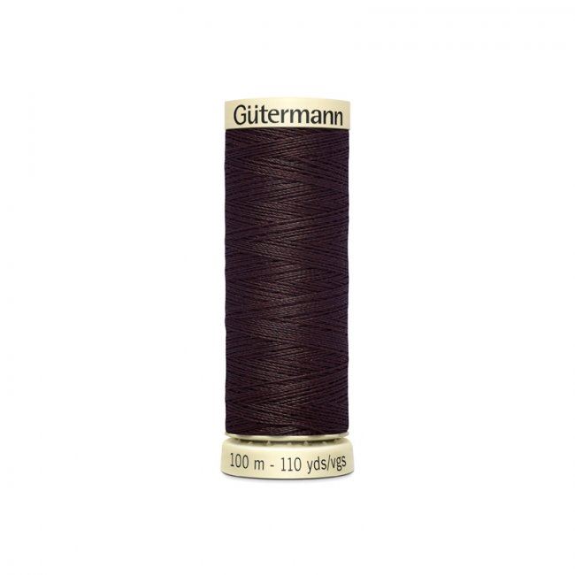 Universal sewing thread Gütermann in dark purple color 32