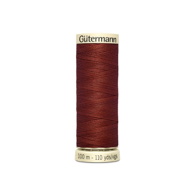 Universal sewing thread Gütermann in dark red color 227