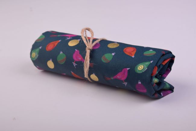 Roll of Christmas cotton in green color with printed ornaments RO18717/028