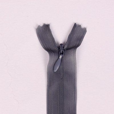 Hidden zipper in dark gray color 20cm I-3W0-20/235