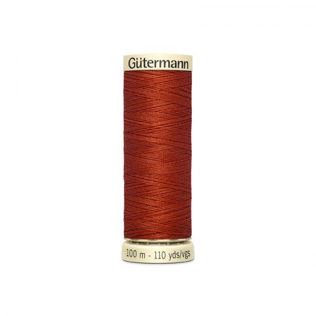 Universal sewing thread Gütermann in brick color 837