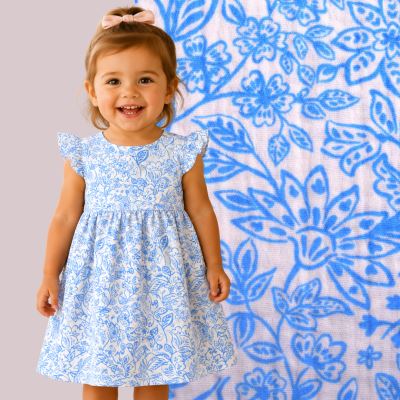 Cream-colored muslin with blue flower print 25286/005