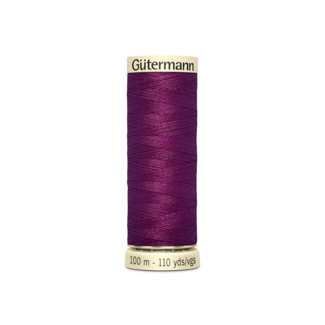 Universal sewing thread Gütermann in dark fuchsia color 912
