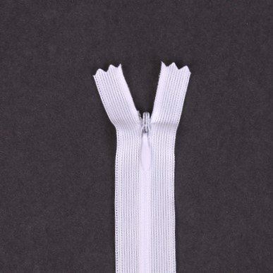 Hidden zipper in white color 18cm I-3W0-18/101