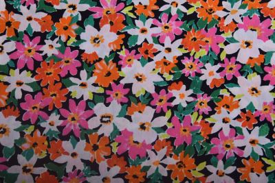 Blouse/dress fabric in black with flower print TU58472 (2)