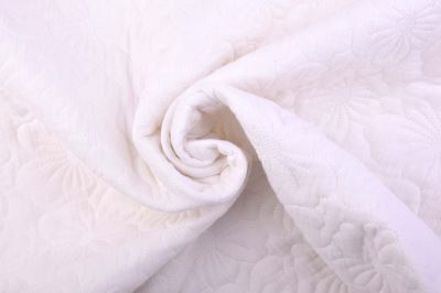 Cream-colored cotton muslin with flower-shaped stitching 212009.5004 (5)