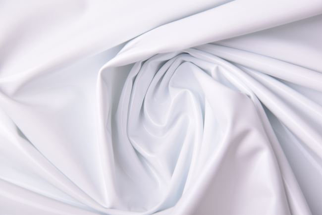Glossy lacquered fabric in cream color AV4651/051