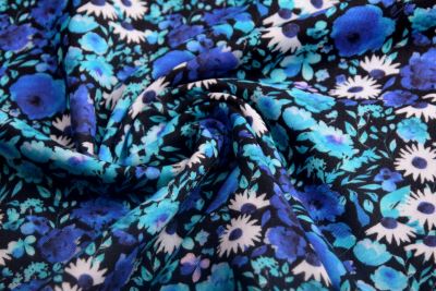 Viscose fabric in black with a print of small blue flowers TU27412 (4)