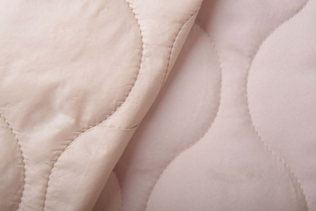 Beige stitching with decorative stitching and lining AV202611/52