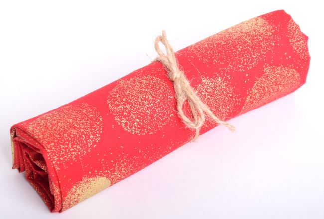 Roll of Christmas cotton in red with a print of gold ornaments RO18738/015