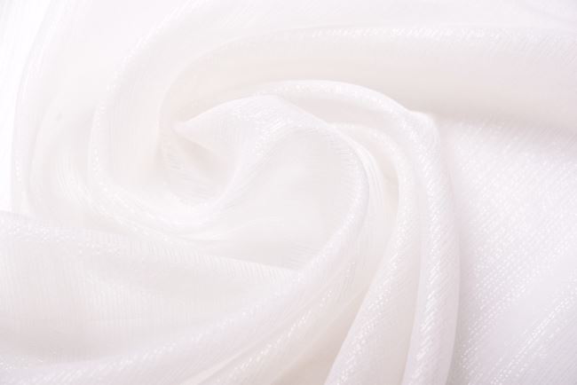 Fine silk in cream color with lurex thread HL023