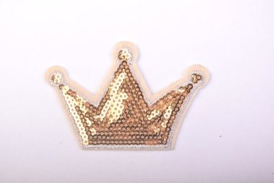 Iron-on patch in the shape of a gold crown with sequins TH362