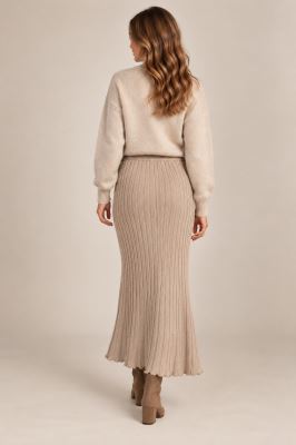 Knitted skirt in beige color ITA-SU01 (1)