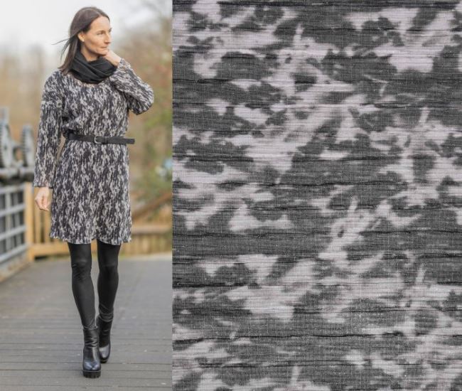 Social pleated knitwear with an abstract print 134.136.0801