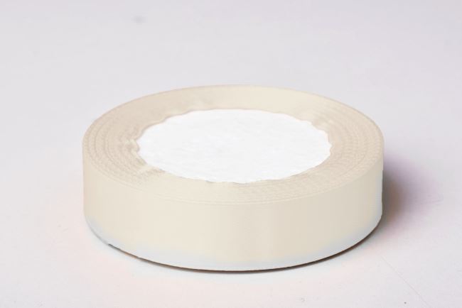 Satin ribbon in white color 2 cm 06199
