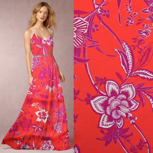 Viscose fabric with gloss in red color with flower print TWS019