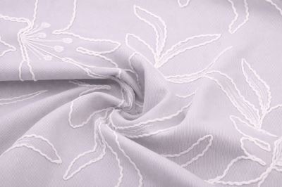 Embroidered cotton gabardine in beige with flowers 22670/178 (3)