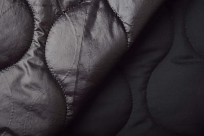 Black stitching with decorative stitching and lining AV202611/69
