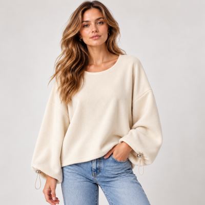 Cream-colored sweater with batwing sleeves ITA-SV05 Cream-colored sweater with batwing sleeves ITA-SV05