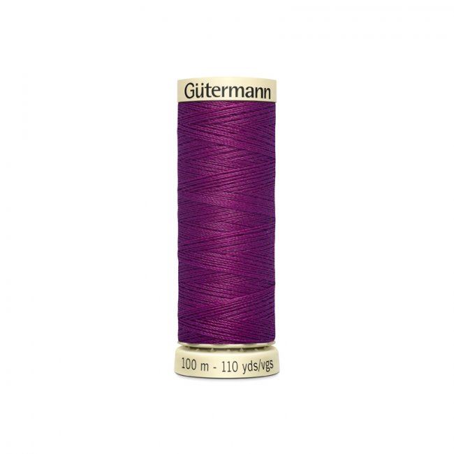Universal sewing thread Gütermann in deep purple color 718