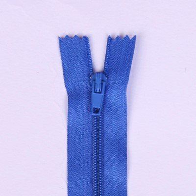 Spiral zipper in royal blue 20 cm i-3C0-213