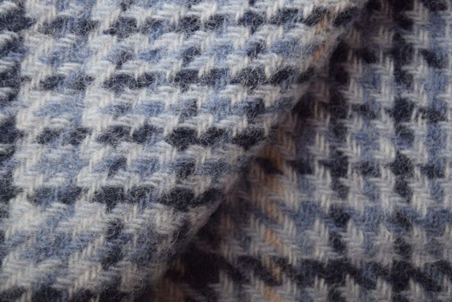 Coat fabric in blue with a checkered pattern TI2034
