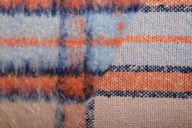 Coat fabric with woven check pattern and low pile 18042/053